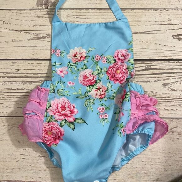 Bundle of 3 Baby Girl Infant Rompers - Picture 4 of 8